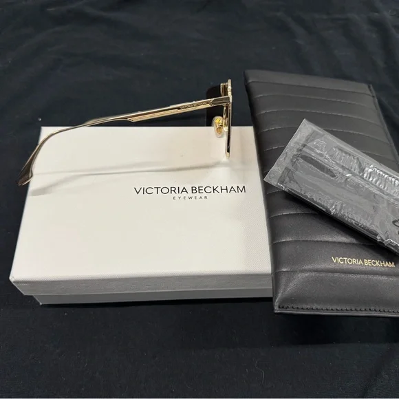 Victoria Beckham Brown Sunglasses - Picture 2 of 2